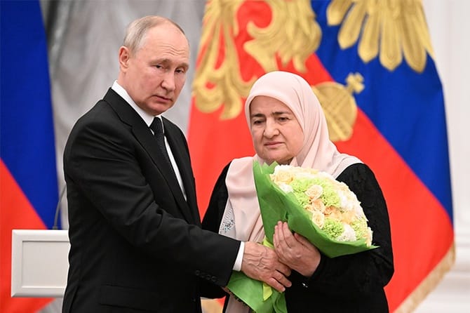 UK sanctions Chechen warlord’s mother in connection with deportations and indoctrination of Ukrainian children